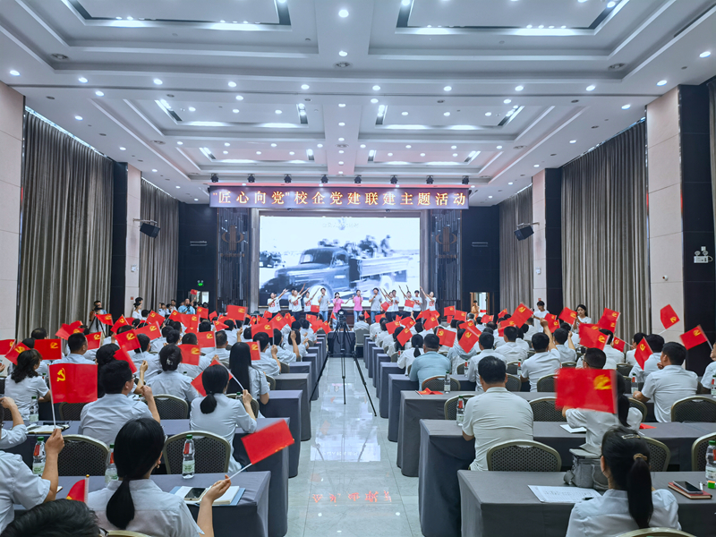 683970bb6f519.jpg 295CA60A8EC62A3C07A6DBD6D8B9D35F.jpg